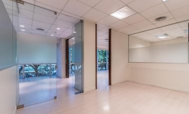 Oficina en edificio corporativo alquiler Centro / Retiro Impecable lista para entrar