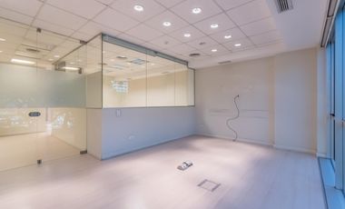 Oficina en edificio corporativo alquiler Centro / Retiro Impecable lista para entrar