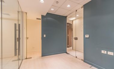 Oficina en edificio corporativo alquiler Centro / Retiro Impecable lista para entrar