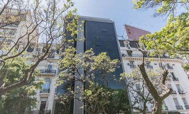 Oficina en edificio corporativo alquiler Centro / Retiro Impecable lista para entrar