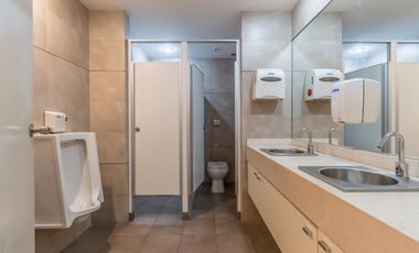 Oficina en edificio corporativo alquiler Centro / Retiro Impecable lista para entrar