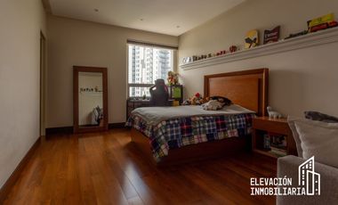 Departamento en Venta con vista al club de Golf, con  Terraza Bosque Real