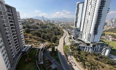 Departamento en Venta con vista al club de Golf, con  Terraza Bosque Real