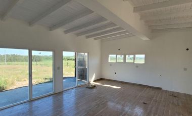 Casa a Estrenar en Zona Rural a 30 km de Victoria , Entre Rios