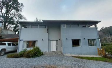 Casa en venta - 4 Dormitorios 2 Baños - Sierra de Los Padres