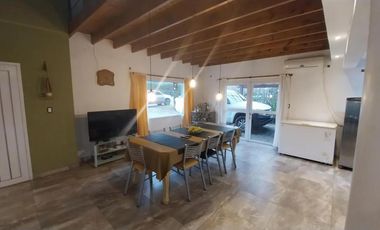 Casa en venta - 4 Dormitorios 2 Baños - Sierra de Los Padres