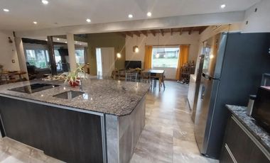 Casa en venta - 4 Dormitorios 2 Baños - Sierra de Los Padres