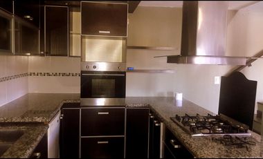 ARGUELLO-GRAN CASA-4 Dorm-1 suite/vestidor-4 baños-Cava-Doble cochera-Pileta- 3 terrazas