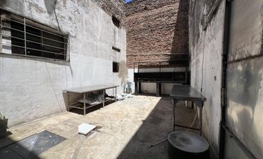 depósito y oficinas en dos plantas - APTO CREDITO-Avellaneda