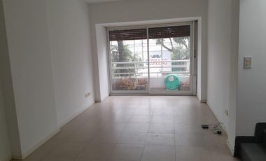 Alquiler departamento 3 ambientes en duplex, en Olivos