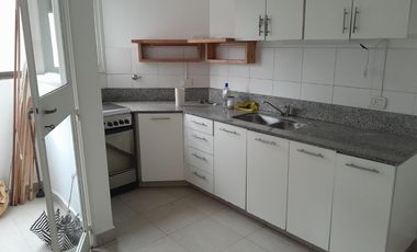 Alquiler departamento 3 ambientes en duplex, en Olivos
