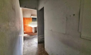 VENTA CASA CON LOCAL 200 M2 VALENTIN ALSINA