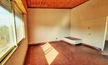 VENTA CASA CON LOCAL 200 M2 VALENTIN ALSINA