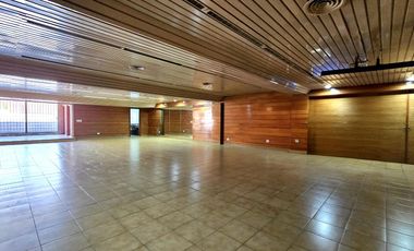 Venta Casa 5 ambientes en Villa Devoto con cocheras, jardín, piscina, suite. 3 plantas