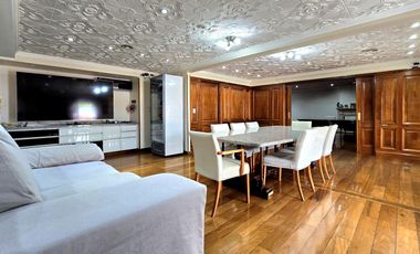 Venta Casa 5 ambientes en Villa Devoto con cocheras, jardín, piscina, suite. 3 plantas