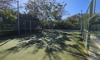 Casa en renta en Zendera, con doble altura y recamara en planta baja