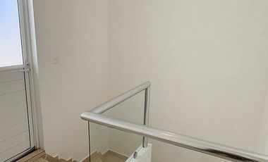 Casa en renta en Zendera, con doble altura y recamara en planta baja