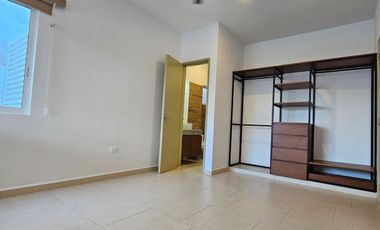 Casa en renta en Zendera, con doble altura y recamara en planta baja