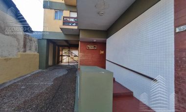 Confortable y cómodo 2 ambientes,con balcón a la calle,muy céntrico!!