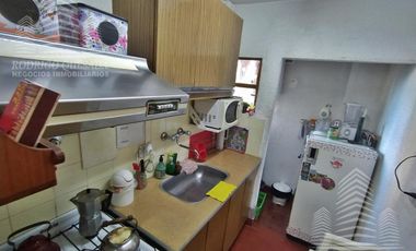 Confortable y cómodo 2 ambientes,con balcón a la calle,muy céntrico!!