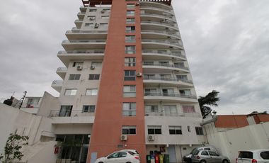 Departamento en venta 4 ambientes en Berazategui con cochera doble y vista al río