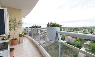 Departamento en venta 4 ambientes en Berazategui con cochera doble y vista al río