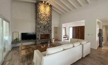 Casa en Venta en Costa Esmeralda Barrio Senderos III