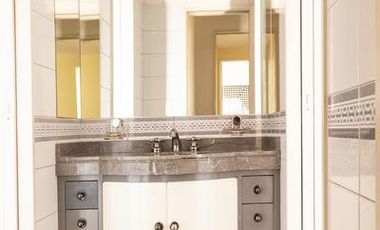 VENTA CASA 5 AMB 307 M2 COCHERA 2 AUTOS PATIO VALENTIN ALSINA LANUS