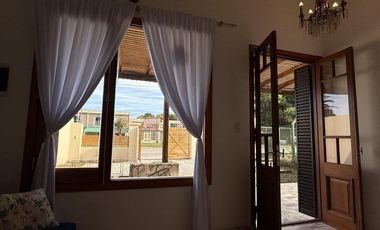 Casa en Mar del Sur sobre Avenida 100 entre 19 y 21