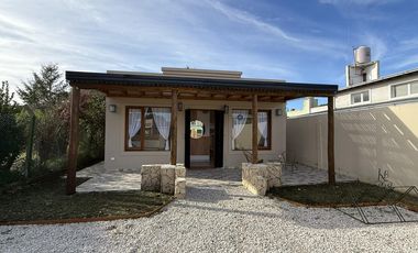 Casa en Mar del Sur sobre Avenida 100 entre 19 y 21