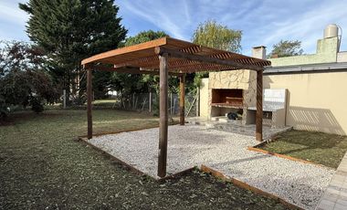 Casa en Mar del Sur sobre Avenida 100 entre 19 y 21