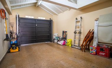 Casa en excelente ubicación en Banfield Este