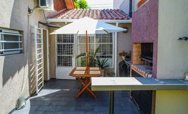 Casa en excelente ubicación en Banfield Este