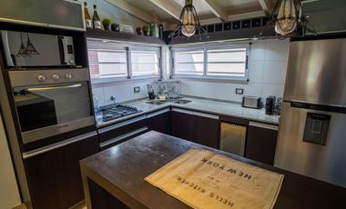 Casa en excelente ubicación en Banfield Este