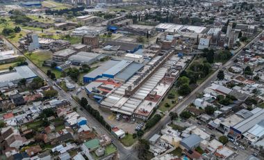 ALQUILER - DEPOSITO GALPON 800 m2 - PARQUE INDUSTRIAL DUCILO - BERAZATEGUI