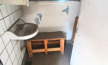 Local - Lanús Oeste