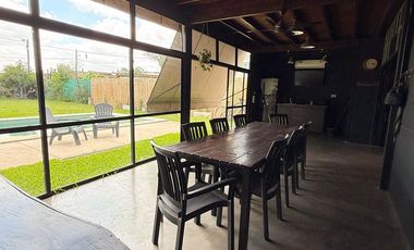 Casa 3 dormitorios, categoría, Ybarlucea.