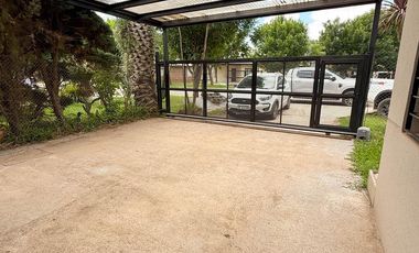 Casa 3 dormitorios, categoría, Ybarlucea.