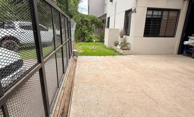 Casa 3 dormitorios, categoría, Ybarlucea.