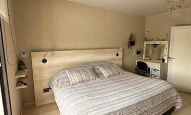 Casa 3 dormitorios, categoría, Ybarlucea.