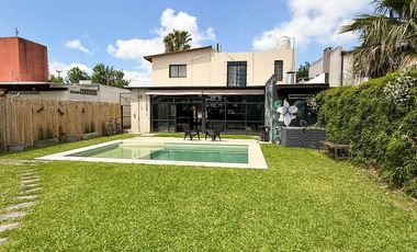 Casa 3 dormitorios, categoría, Ybarlucea.