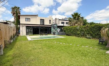 Casa 3 dormitorios, categoría, Ybarlucea.