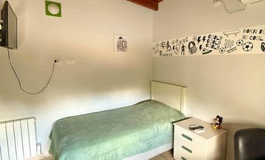 Casa 3 dormitorios, categoría, Ybarlucea.