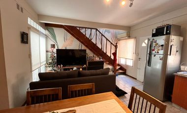 VENTA PH TRES AMBIENTES LANUS OESTE LUMINOSO