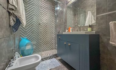 PH en venta 2 ambientes en Remedios de Escalada