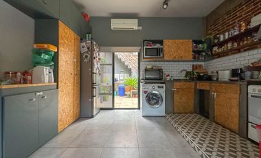 PH en venta 2 ambientes en Remedios de Escalada