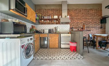 PH en venta 2 ambientes en Remedios de Escalada