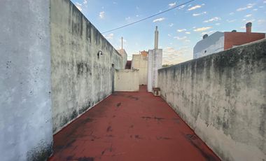 Local en  LOMAS DE ZAMORA