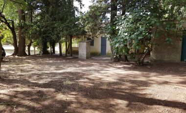 Casa en venta - 3 Dormitorios 2 Baños - 535Mts2 - San Clemente del Tuyú