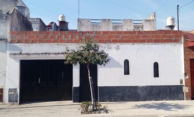 Terreno en venta - 2 Dormitorios  Baño - Villa Lugano